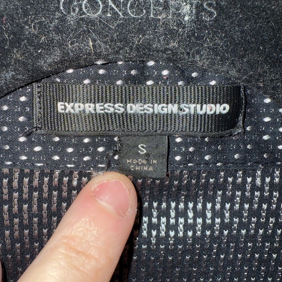 Express Black and White Polka Dot Blouse - Picture 4 of 5